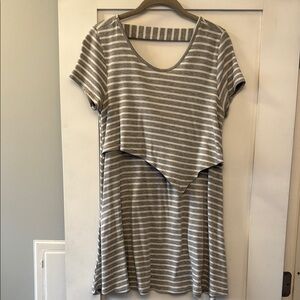 Latched Mama short sleeve nursing tunic